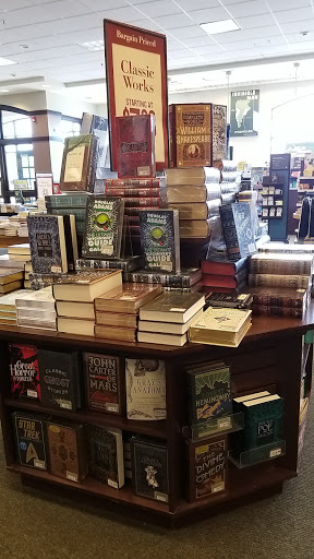 Book Store «Barnes & Noble», reviews and photos, 614 S Meadow St, Ithaca, NY 14850, USA