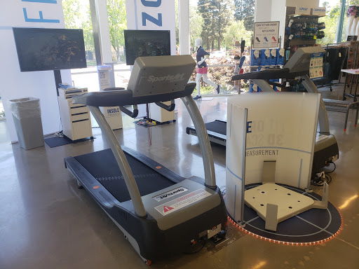 Running Store «Road Runner Sports», reviews and photos, 877 E Hamilton Ave, Campbell, CA 95008, USA
