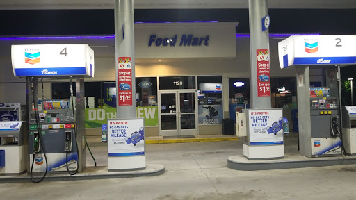 Gas Station «Chevron», reviews and photos, 1120 Ave D, Snohomish, WA 98296, USA