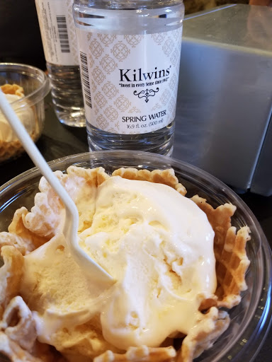 Ice Cream Shop «Kilwins St. Charles», reviews and photos, 300 S Main St, St Charles, MO 63301, USA