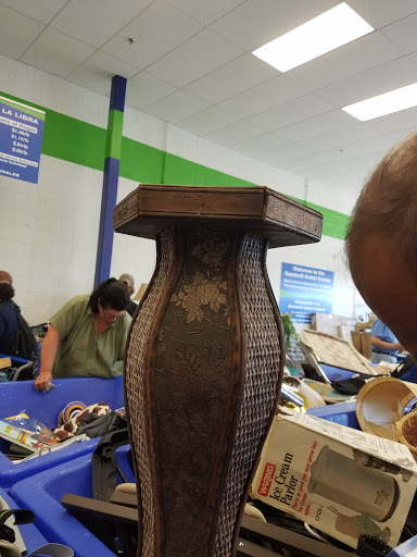 Thrift Store «Goodwill Store, Outlet Center & Donation Center», reviews and photos, 571 Hepburn Rd, Avondale, PA 19311, USA