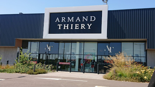 ARMAND THIERY FEMME ET HOMME à Pusey