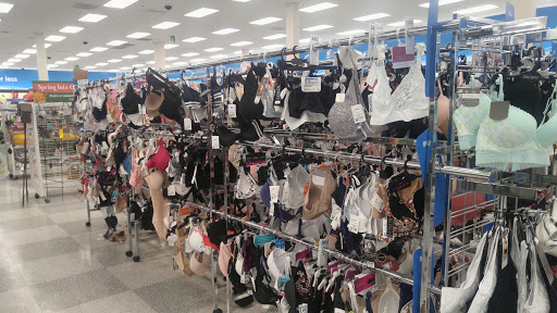 Clothing Store «Ross Dress for Less», reviews and photos, 1401 Missouri Ave N, Largo, FL 33770, USA