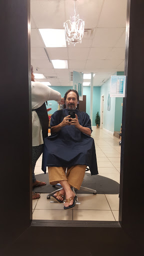 Hair Salon «Glow on main hair salon», reviews and photos, 505 N Main St, Greenville, SC 29601, USA