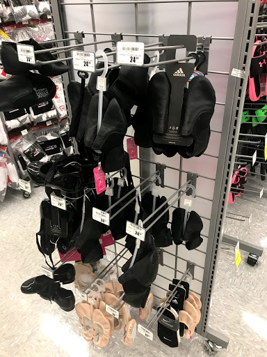 Sporting Goods Store «Academy Sports + Outdoors», reviews and photos, 210 N New Rd, Waco, TX 76710, USA