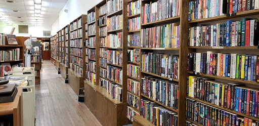 Used Book Store «Read It Again Sam», reviews and photos, 214 E Main St, Charlottesville, VA 22902, USA