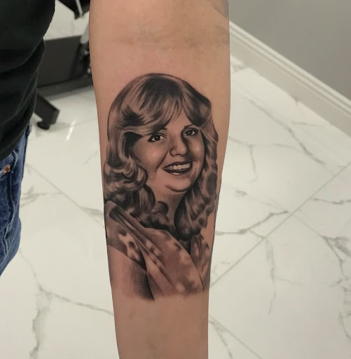 Book Store «Trents Bookshelf», reviews and photos, 8139 Elk Grove Blvd, Elk Grove, CA 95758, USA