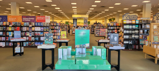 Book Store «Barnes & Noble», reviews and photos, 1923 W Malvern Ave, Fullerton, CA 92833, USA