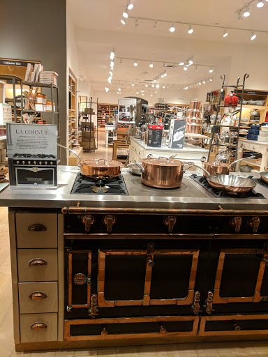 Kitchen Supply Store «Williams-Sonoma», reviews and photos, 9722 Great Hills Trail #150, Austin, TX 78759, USA