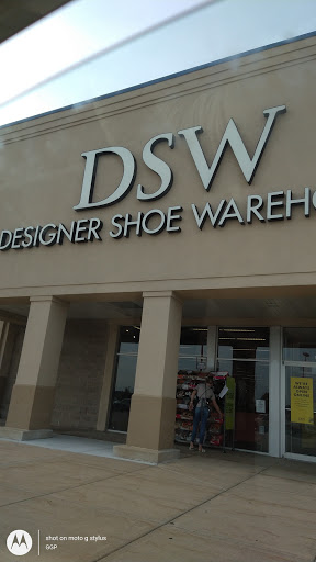 Shoe Store «DSW Designer Shoe Warehouse», reviews and photos, 2515 W 75th St, Naperville, IL 60540, USA