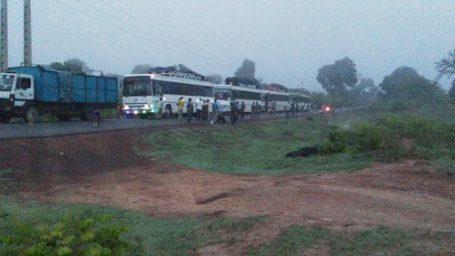 Shopping Mall «Howard and Western Shopping Center», reviews and photos, 7510 N Western Ave, Chicago, IL 60645, USA