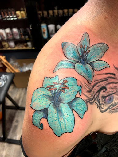 Explore guy hand tattoo ideas, creative tattoo ideas in Springfield, available at To the nines tattoo
