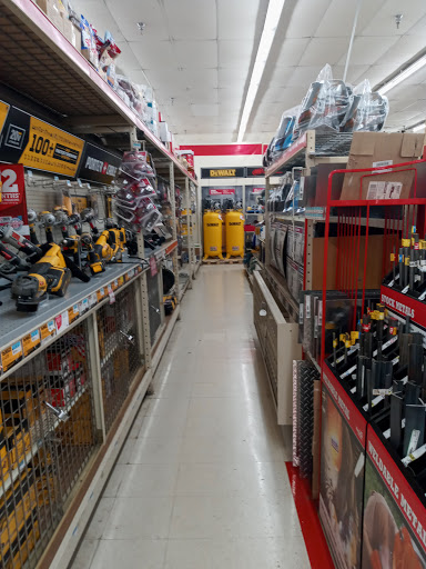 Home Improvement Store «Tractor Supply Co.», reviews and photos, 1803 James L Redman Pkwy, Plant City, FL 33563, USA