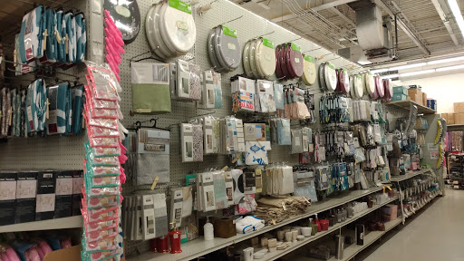 Department Store «National Wholesale Liquidators», reviews and photos, 321 NJ-440, Jersey City, NJ 07305, USA