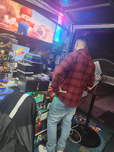 Davids Game Lounge image
