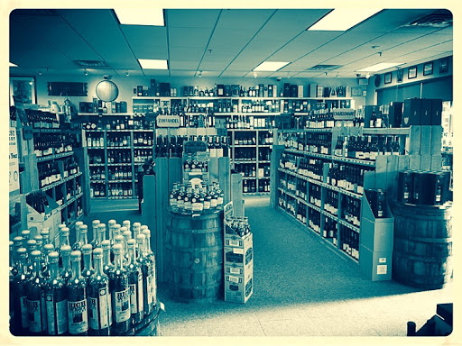 Wine Store «The Wine & Spirit Company of Greenville», reviews and photos, 4025 Kennett Pike, Greenville, DE 19807, USA