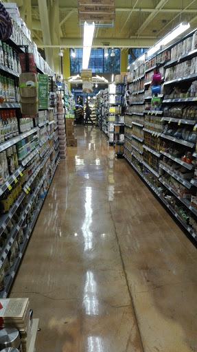 Grocery Store «Whole Foods Market», reviews and photos, 1210 NW Couch St, Portland, OR 97209, USA