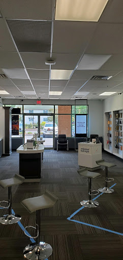 Cell Phone Store «Verizon Authorized Retailer - Wireless Zone», reviews and photos, 424 Main St, Spotswood, NJ 08884, USA