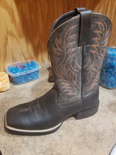 Work Clothes Store «Home of Economy», reviews and photos, 2102 2nd Ave W, Williston, ND 58801, USA