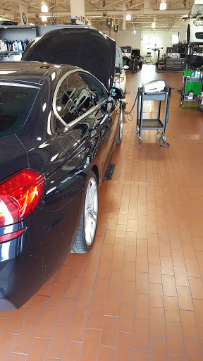 BMW Dealer «Niello BMW Elk Grove», reviews and photos, 8580 Laguna Grove Dr, Elk Grove, CA 95757, USA