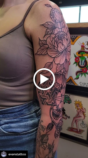 Find simple heart tattoo ideas for your next unique tattoo in Libertyville at Lucky Seven Tattoo