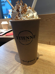 Photo n°18 de ETIENNE Coffee & Shop Corner Laval à Laval ()