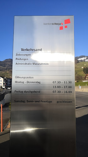 Rezensionen über Strassenverkehrsamt in Freienbach - Motorradhändler