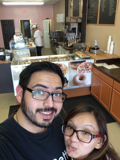Donut Shop «Donuts Time Cafe», reviews and photos, 1280 NJ-33, Hamilton Township, NJ 08690, USA