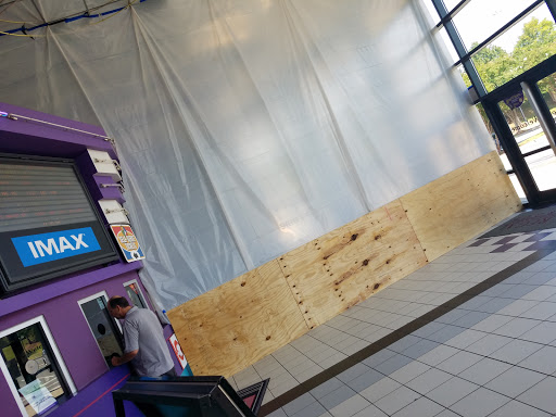 Movie Theater «Regal Cinemas Stonecrest at Piper Glen 22 & IMAX», reviews and photos, 7824 Rea Rd, Charlotte, NC 28277, USA