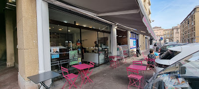 La loge snack pizzeria spécialité tunisienne à Marseille