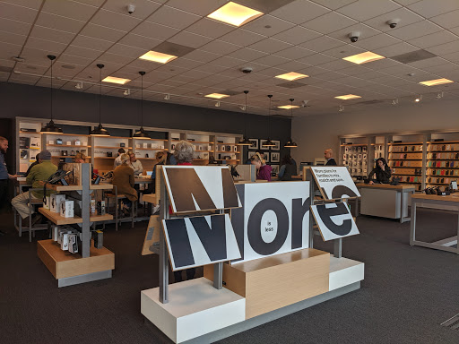 Cell Phone Store «Verizon», reviews and photos, 8612 SE Sunnyside Rd, Clackamas, OR 97015, USA