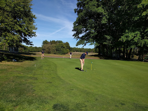Golf Course «Robert T. Lynch Municipal Golf Course», reviews and photos, 1281 W Roxbury Pkwy, Chestnut Hill, MA 02467, USA