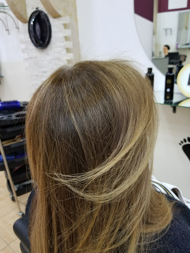 Hair Salon «Dominican hair salon», reviews and photos, 3003 Main St, Hartford, CT 06120, USA