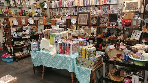 Book Store «Bookmans Phoenix Entertainment Exchange», reviews and photos, 8034 N 19th Ave, Phoenix, AZ 85021, USA