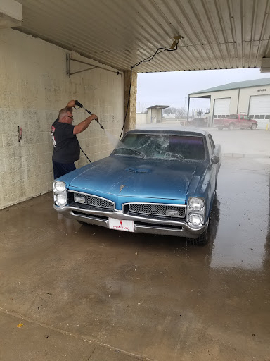 Circle Star Quick Lube & Tire in Leonard, Texas