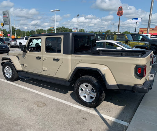 Dodge Dealer «East Tennessee Dodge Chrysler Jeep», reviews and photos, 2774 N Main St, Crossville, TN 38555, USA