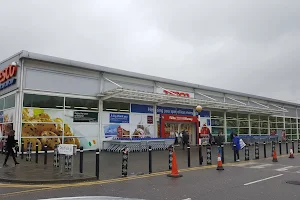 Tesco Superstore image