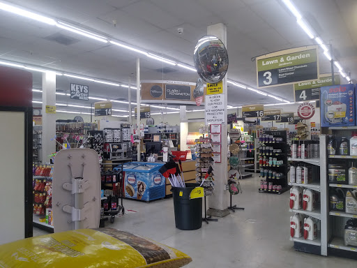 Hardware Store «Fremont Plaza Ace Hardware», reviews and photos, 2060 E Fremont St, Stockton, CA 95205, USA