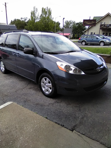 Used Car Dealer «Indiana Auto Sales Inc», reviews and photos, 821 S Walnut St, Bloomington, IN 47401, USA