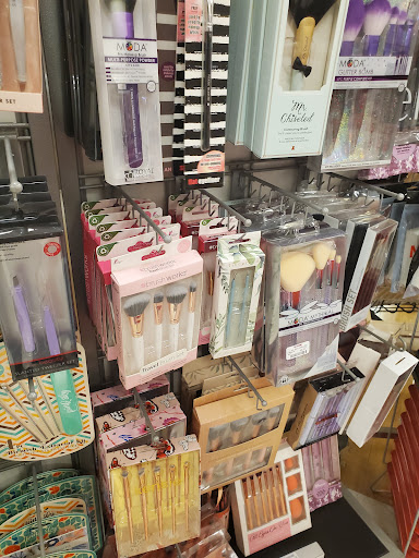 Department Store «T.J. Maxx», reviews and photos, 100 Mountaineer Dr, Stroudsburg, PA 18360, USA