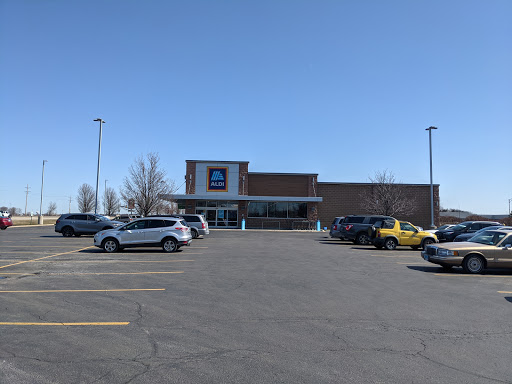 Supermarket «ALDI», reviews and photos, 7030 Burroughs Ave, Plano, IL 60545, USA
