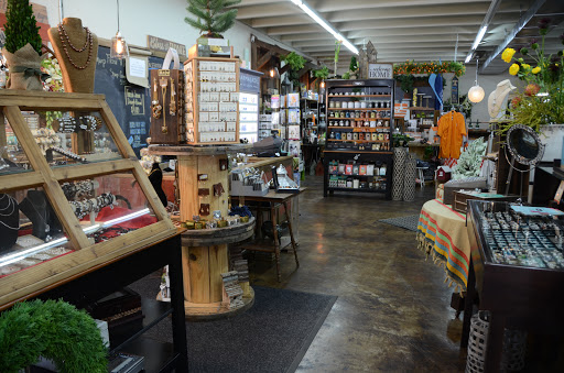 Florist «Sharp Floral & Gifts», reviews and photos, 584 Broadway Ave, New Johnsonville, TN 37134, USA