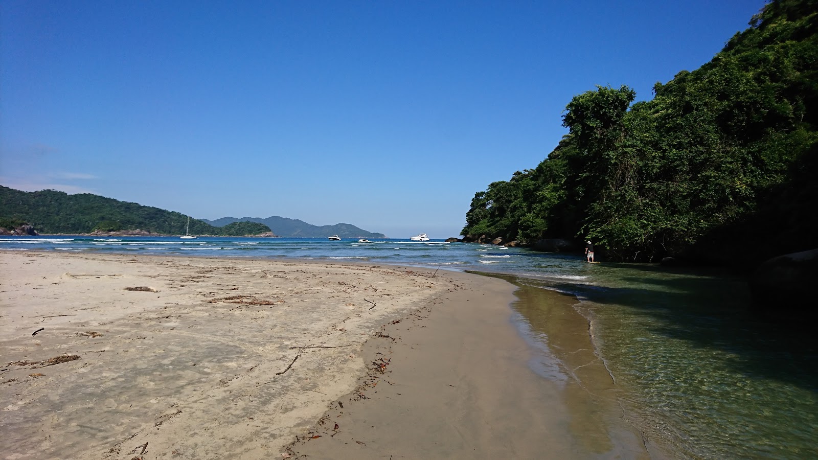 Fotografija Praia de Dois Rios z dolga ravna obala