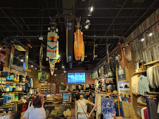 Clothing Store «Quiksilver», reviews and photos, 71 Spectrum Center Dr #806, Irvine, CA 92618, USA