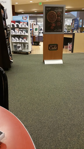 Book Store «Barnes & Noble», reviews and photos, 1317 Lloyd Center, Portland, OR 97232, USA
