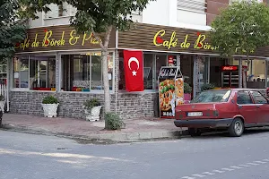 Cafe'de Börek image