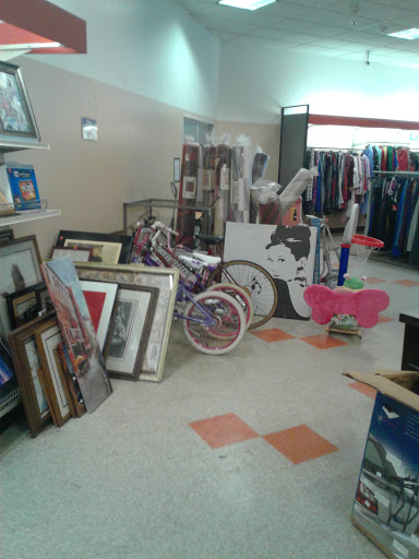 Store «Goodwill - Whittier», reviews and photos, 15214 Whittier Blvd, Whittier, CA 90603, USA