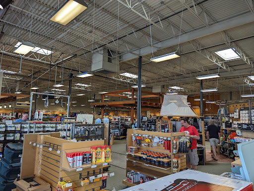 Camping Store «REI», reviews and photos, 11581 Fountains Dr, Maple Grove, MN 55369, USA