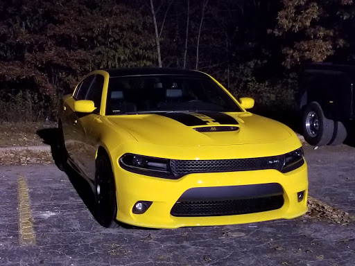 Car Dealer «Stew Hansen Dodge Ram Chrysler Jeep», reviews and photos, 12103 Hickman Rd, Des Moines, IA 50323, USA