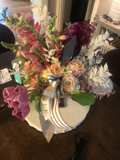 Florist «Tanarah Luxe Floral», reviews and photos, 2326 Cantrell Rd, Little Rock, AR 72202, USA